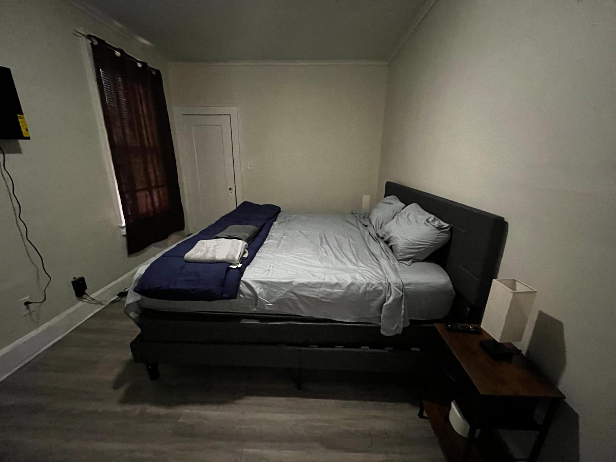 Spacious Cozy Private Room Newark Ngoại thất bức ảnh